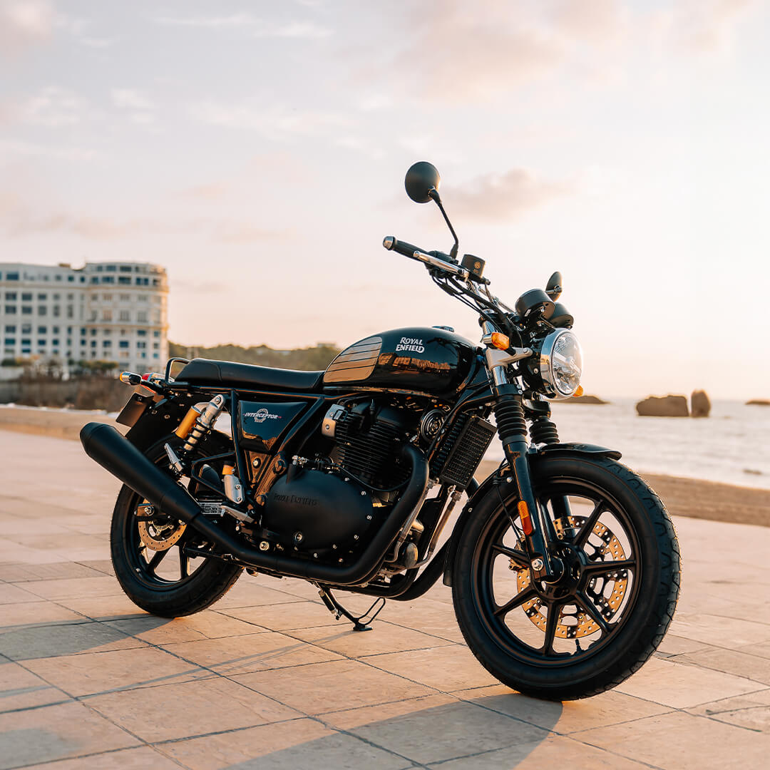 Interceptor 650 Gallery