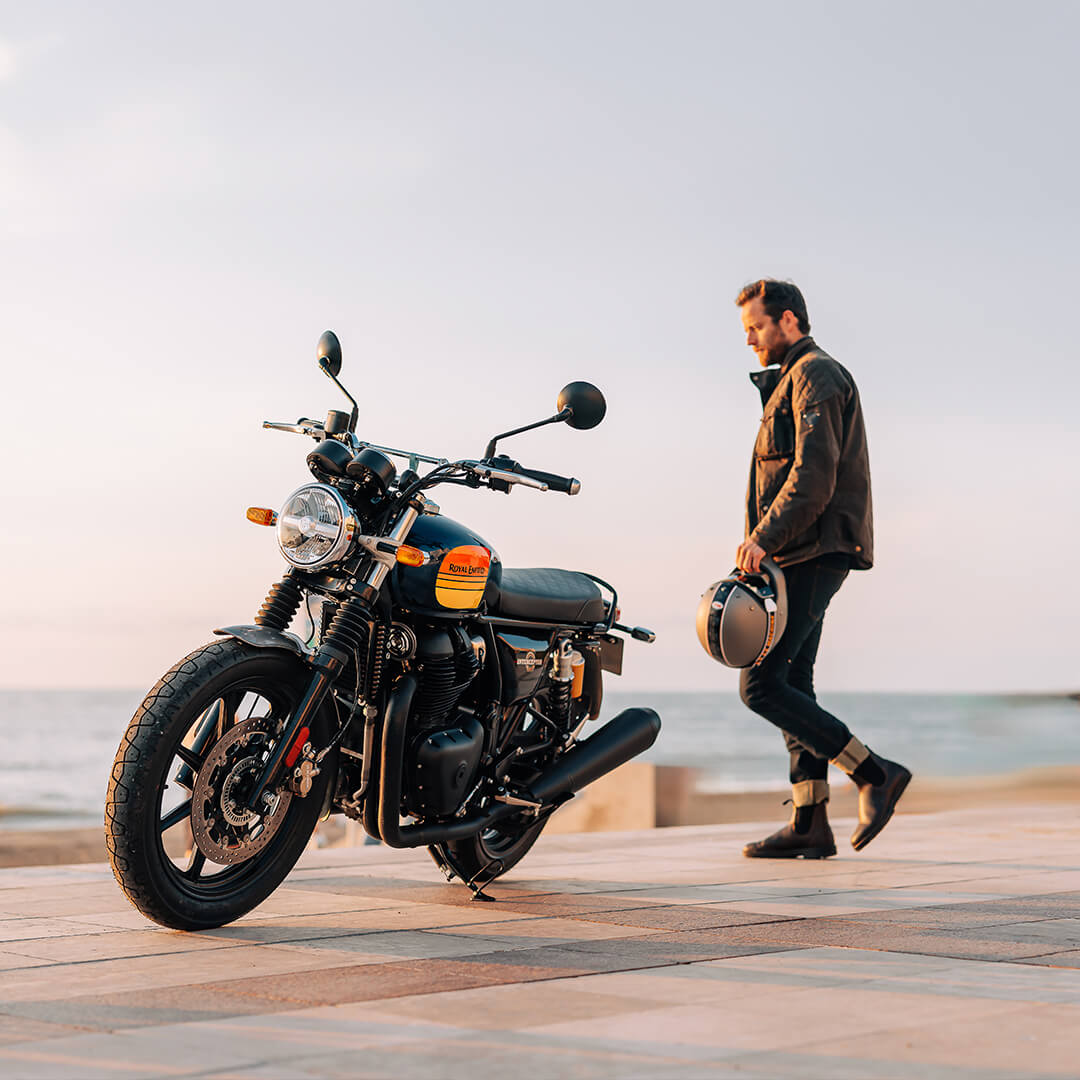 Interceptor 650 Gallery