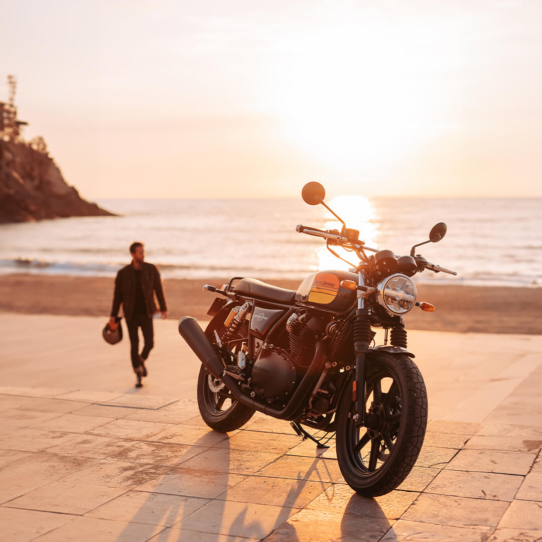 Interceptor 650 Gallery