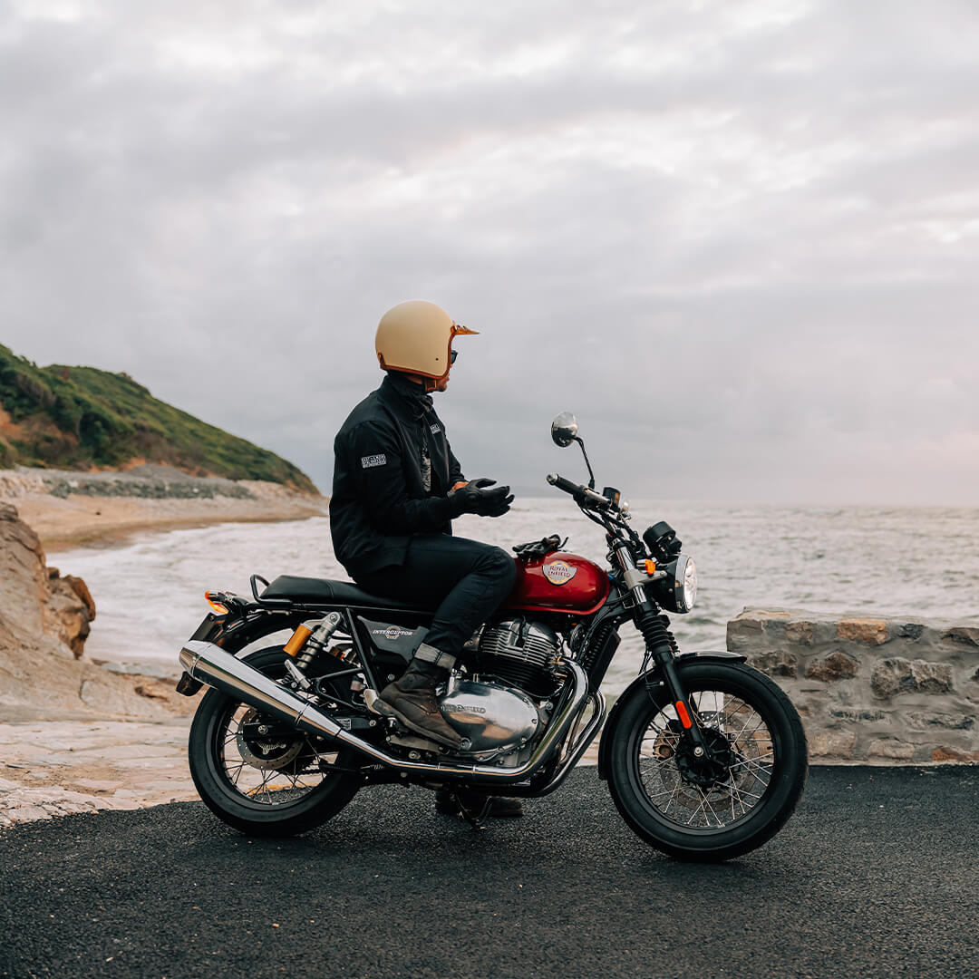Interceptor 650 Gallery