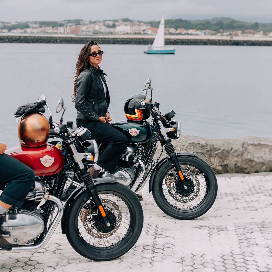 Interceptor 650 Gallery